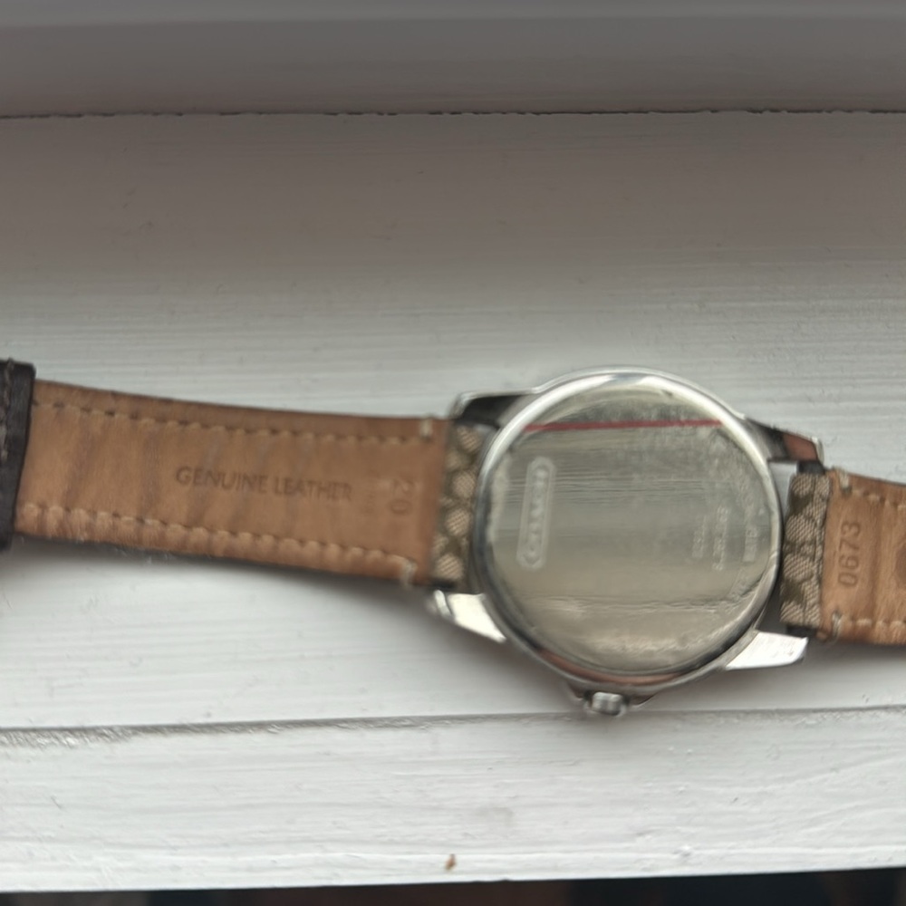 Coach watch - Picture 3 of 8